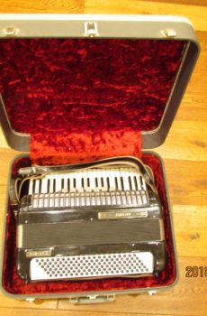 Abco Master 3 Accordian 1