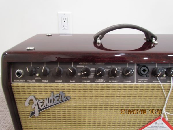 Fender Acoustasonic 150 Amplifier 2