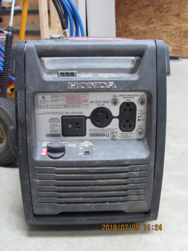 Honda EU3000i Inverter Generator 3